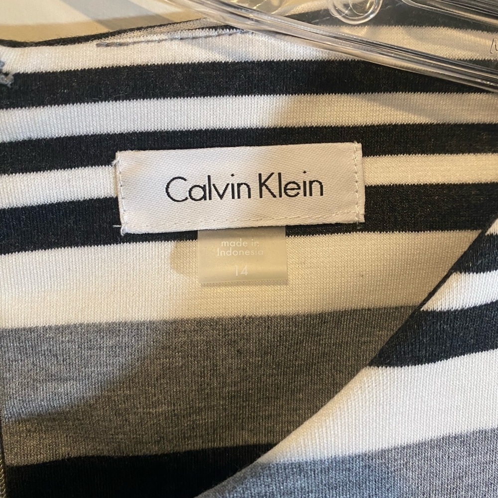 Calvin Klein Black and White Striped Sleeveless Dress Size 14 - Picture 4 of 6